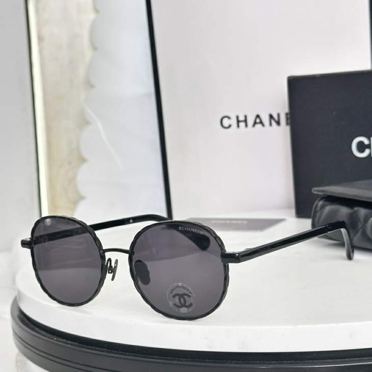 Picture of Chanel Sunglasses _SKUfw77121796fw